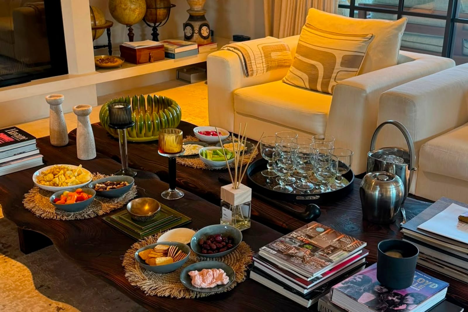 Apéritif servi au salon